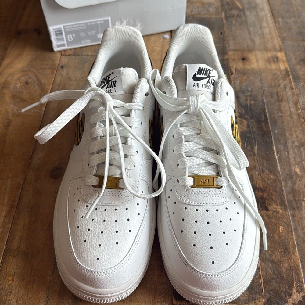 Size 8.5 - Nike Air Force 1 Low Bronzine Gingham Women - Picture 2 of 8